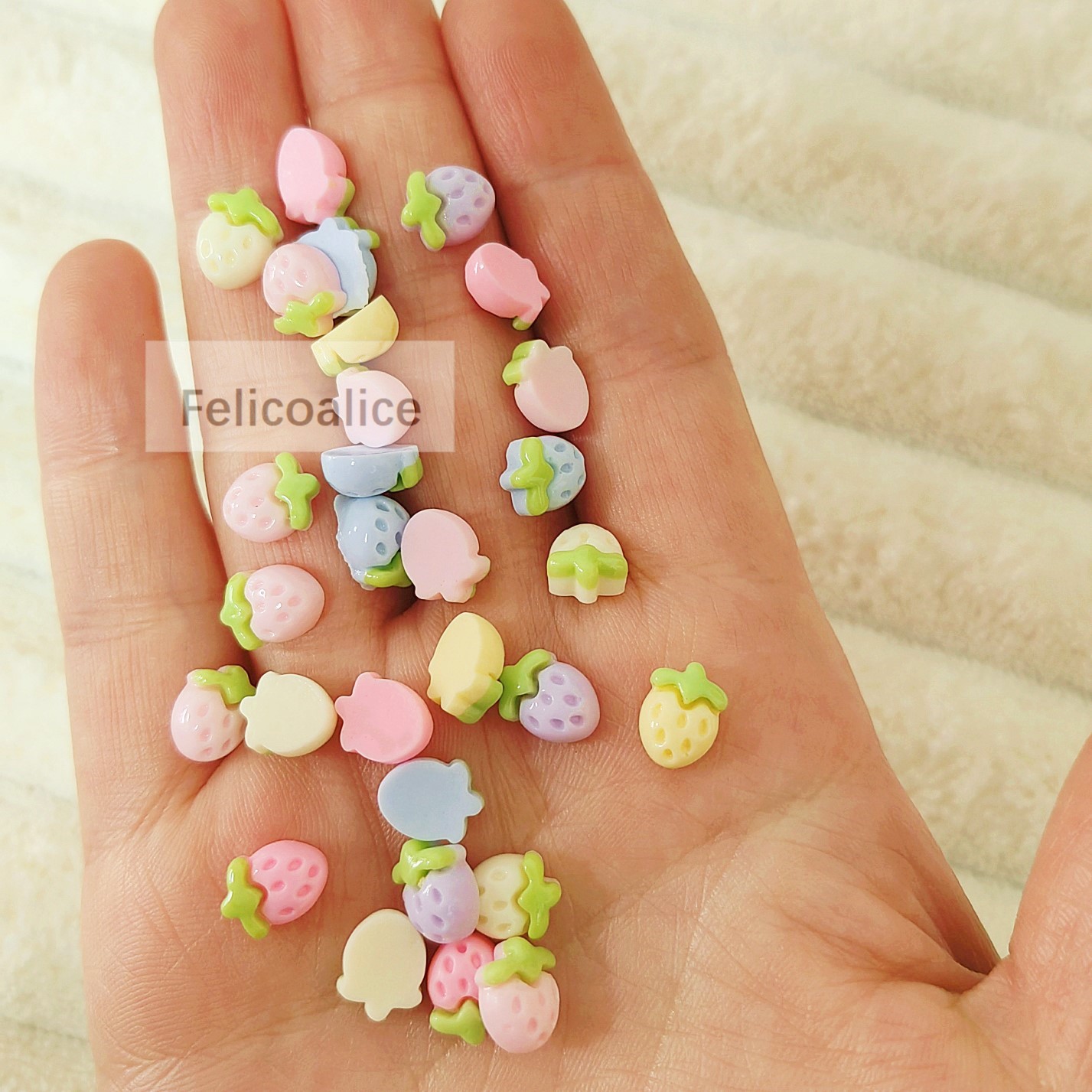30Pcs 새로운 귀여운 수지 미니 작은 딸기 꽃 플랫 - Flower Preservation Resin 리뷰 및 가격