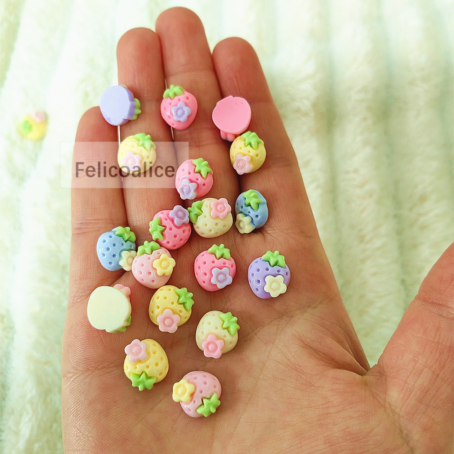 30Pcs 새로운 귀여운 수지 미니 작은 딸기 꽃 플랫 - Flower Preservation Resin 리뷰 및 가격