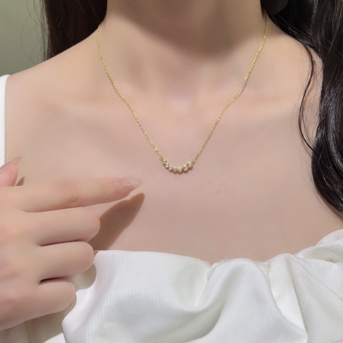 MOVESKI 베젤 세트 라운드 모이사나이트 스마일 펜 - Bezels Set Pendant 리뷰 및 가격