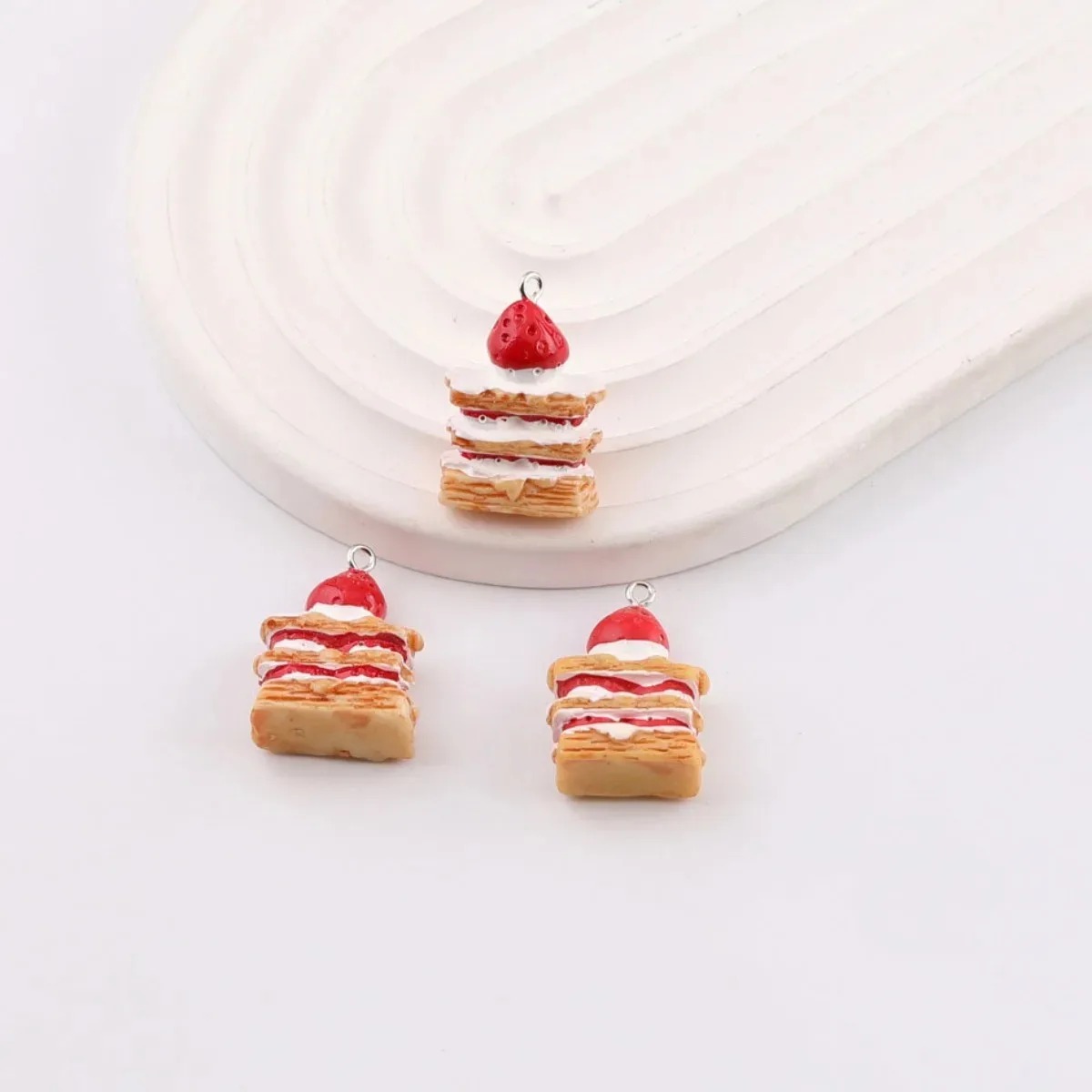10개 미니 시뮬레이션 딸기 케이크 레진 펜던트 귀여운 - Resin Craft Projects 리뷰 및 가격